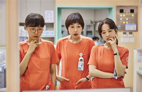 Netflix《精神病房也會迎來清晨》給我們的8個反思：我們每個人都往返於正常和反常之間。