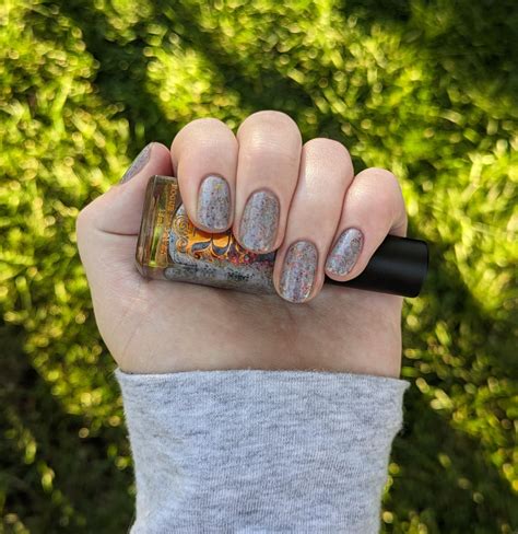 Ive Been Wanting To Show My Buddies Nails For A While Here Is Her