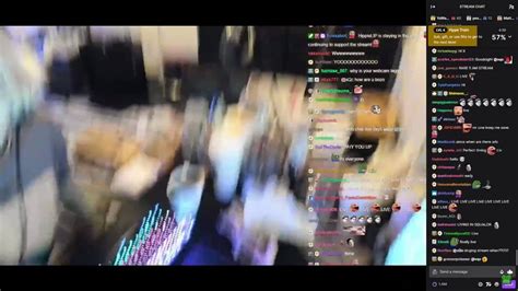 Dexerto On Twitter It Doesn T Smell That Bad XQc Shows Off His Desk