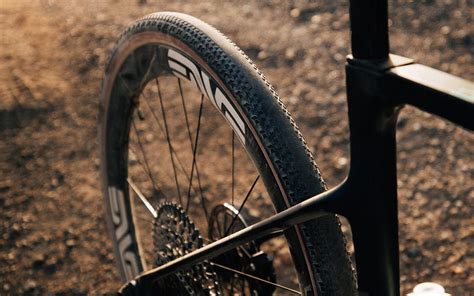 hutchinson  arrivals