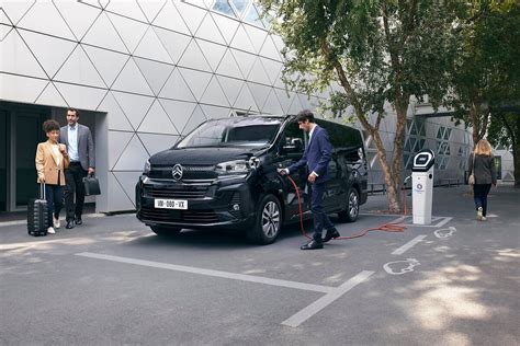 Η Citroen αποκαλύπτει το νέο E Spacetourer