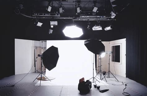 METROPOLYS Yann Arthus Bertrand installe un studio photo éphémère à