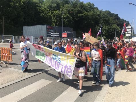 Reportage Premi Re Marche Des Fiert S Morlaix Plusieurs Centaines