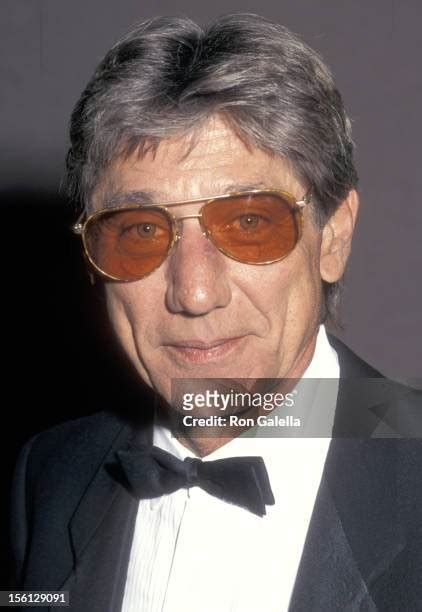 Athlete Celebrity Entertainment Joe Namath Photos And Premium High Res Pictures Getty Images