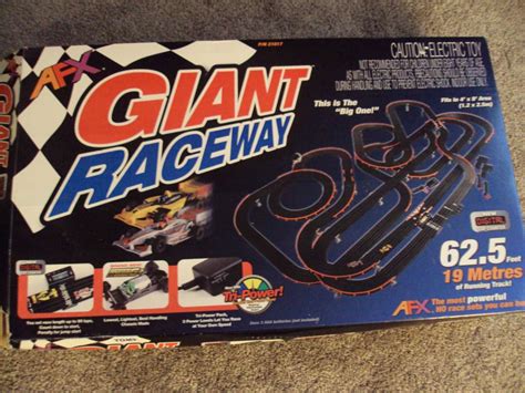 AFX Giant Raceway Track - AltonMo.com