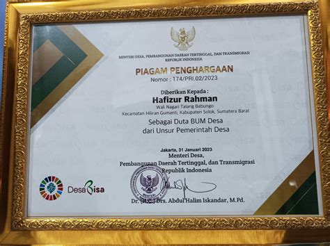 Luar Biasa Bupati Solok Terima Penghargaan Dari Menteri Desa