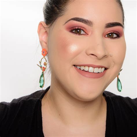 Colourpop In Nude Endo Pressed Powder Highlighter Palette Review