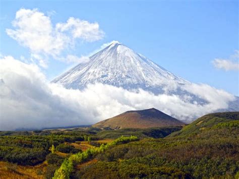 Вулкан Ключевская Сопка Россия описание фото где находится на карте