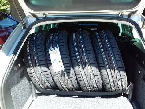 Летние шины 215/60 R16 — Skoda Superb Combi (Mk2), 2 л, 2012 года ...