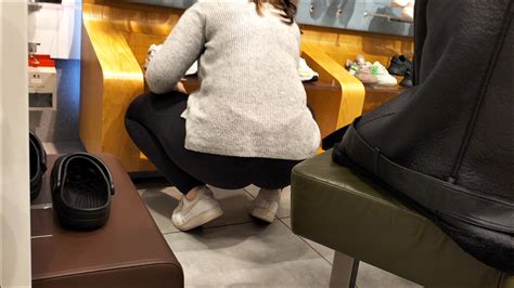 Bent Over The Whole Time VPL MILF VIDEO Spandex Leggings Yoga Pants Forum