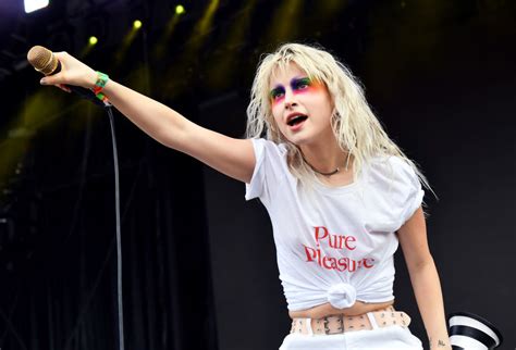 Paramores Hayley Williams Veröffentlicht Solo Single „leave It Alone