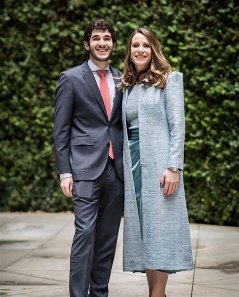 No Todas Las Novias Van De Blanco Algunas Deciden Apostar Por El Color