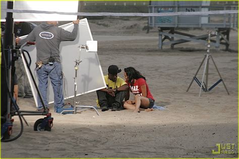 Iyaz Strikes Gold with 'Replay': Photo 2377561 | Iyaz Pictures | Just Jared