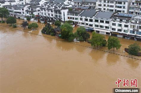 江西发布洪水红色预警 婺源遭暴雨袭击低洼处受淹 搜狐大视野 搜狐新闻