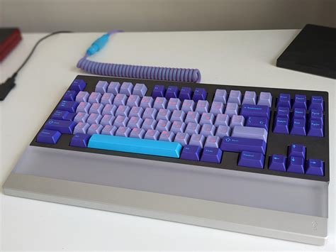 Mode 80 x GMK Vaporwave : r/MechanicalKeyboards