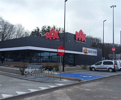 MAX Premium Burgers w Olsztynie otwarty Cheeseburger tańszy niż w