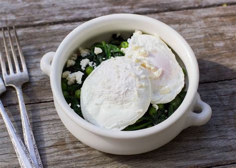 Poached Eggs With Frozen Peas Spinach Feta IQS Recipes