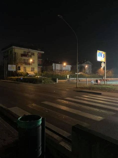 Illuminazione Ridotta Sulla Saronno Monza Ne Fanno Le Spese I Pedoni