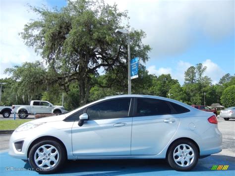 2011 Ford Fiesta Se Sfe Sedan Exterior Photos