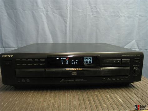 Sony CD Player 5 Disc Carousel CDP CE235 Photo 599427 Canuck Audio Mart