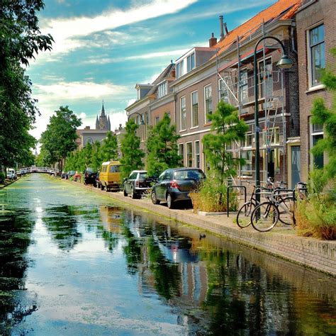 english taught universities  delft   states
