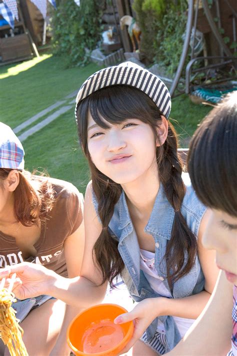 AsiaUncensored Japan Sex Bikini Girls 現役女子大生 Pics