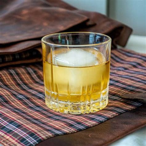 Rusty Nail Das Rezept für den Scotch Cocktail