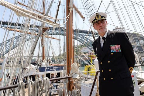 Navio Escola Sagres Atraca No Douro Ap S Anos Para Assinalar Dia Da