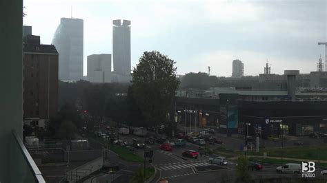 Cronaca Meteo Diretta Maltempo Lombardia Nubifragio Colpisce Milano