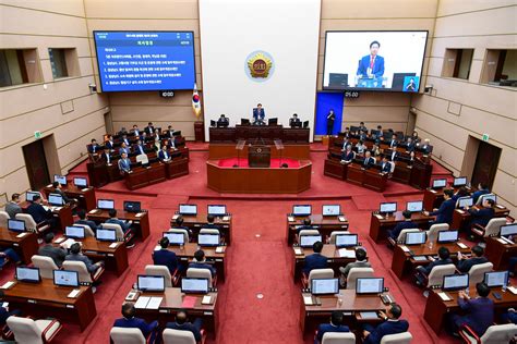 경남도의회 전반기 의정활동 성과 발표‘대변자 역할 충실