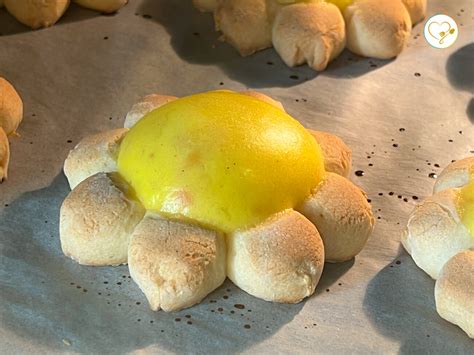 Brioche Alla Crema E Cioccolato Girasoli Per La Festa Della Mamma