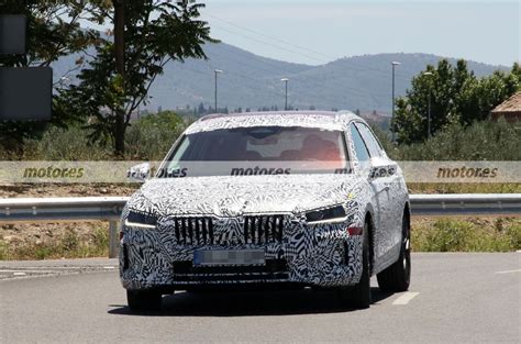 El Desarrollo Del Nuevo Skoda Superb Combi Da Un Nuevo Paso