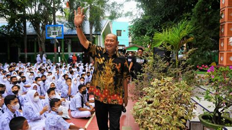 Diikuti Ribuan Siswa Smp Afandin Apresiasi Kampanye Baca Koran Sps Sumut