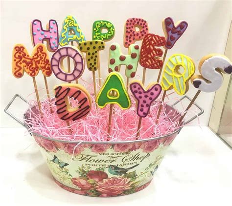 30 Lovely Mothers Day Cookie Decoration Ideas