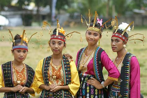 Echakfomin Budaya Manggarai Flores Ntt