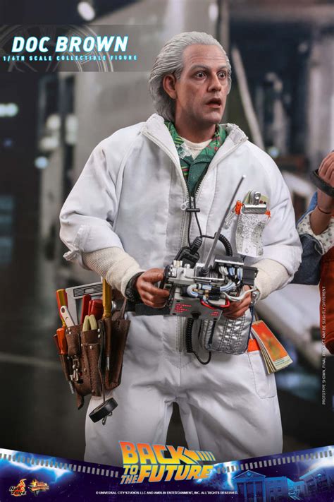 Hot Toys MMS609 回到未來布朗博士Doc Brown1 6 比例收藏級人偶 普通版