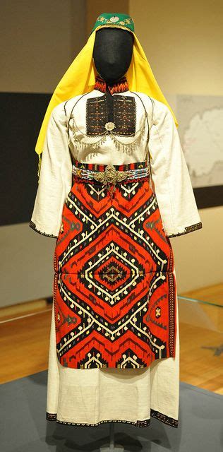 Macedonia Costume | Bulgarian clothing, Traditional outfits, Folk costume