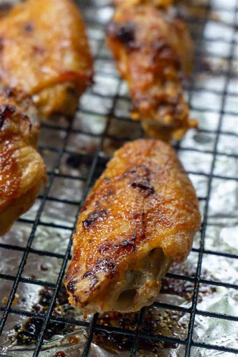 Baked Honey Sriracha Chicken Wings Foodtasia