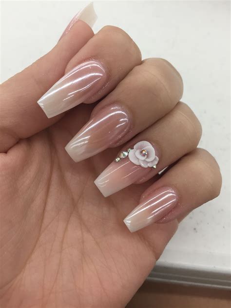 Pin By Daniela Perez On Nails 2018 Prom Nails Silver Wedding Nails