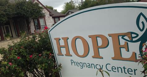 Pregnancy centers spread in Texas as abortion clinics close