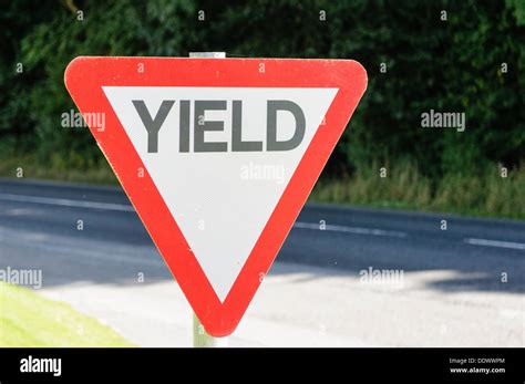 Yield Sign Stock Photos And Yield Sign Stock Images Alamy