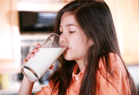 Manfaat Minum Susu Sebelum Tidur Bantu Tubuh Lebih Rileks Tidur