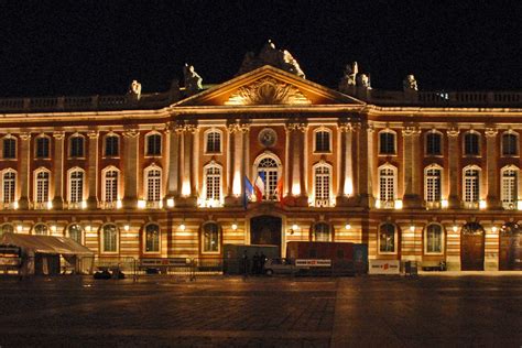 Le Capitole Toulouse Le Capitole Abrite La Mairie De Tou Flickr