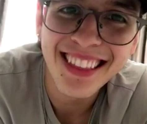 Esa Hermosa Sonrisa Que Enamora A Cualquiera Cnco Christopher Velez