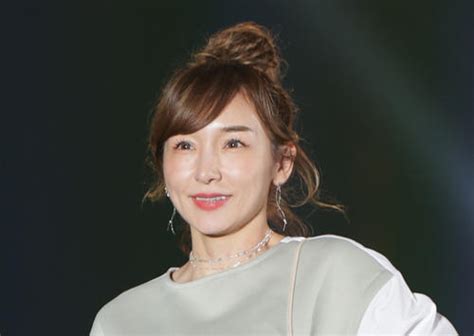 元モー娘。加護亜依「白tがヘビロテ」オフのホワイトコーデ披露「可愛すぎて10代にみえる」 芸能 日刊スポーツ