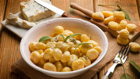 Creamy Gorgonzola Gnocchi and Sauce Recipe