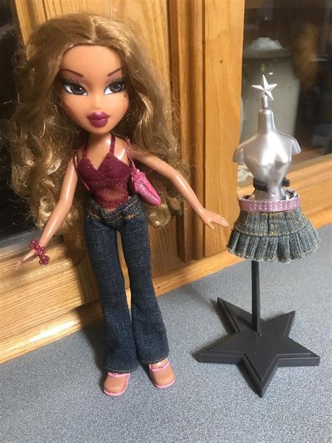 Bratz Step Out Yasmin In Original Outfit And Shoes Never Undressed