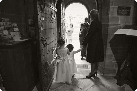 Vintage Lilac Lace A Real Wedding In Cheshire Victoria David