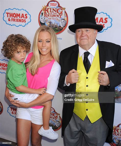 Tv Personality Kendra Wilkinson Son Hank Baskett And Sir Topham Hatt