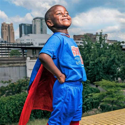 20 Real-Life Heroes That Are Changing the World